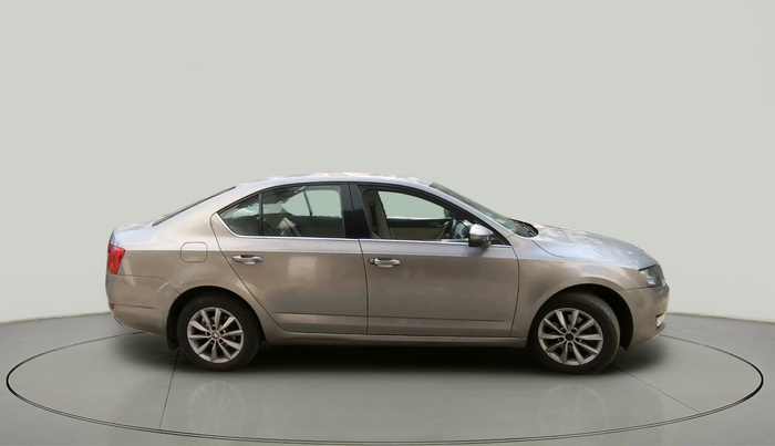 2013 Skoda Octavia AMBITION 2.0 TDI, Diesel, Manual, 76,673 km, exterior