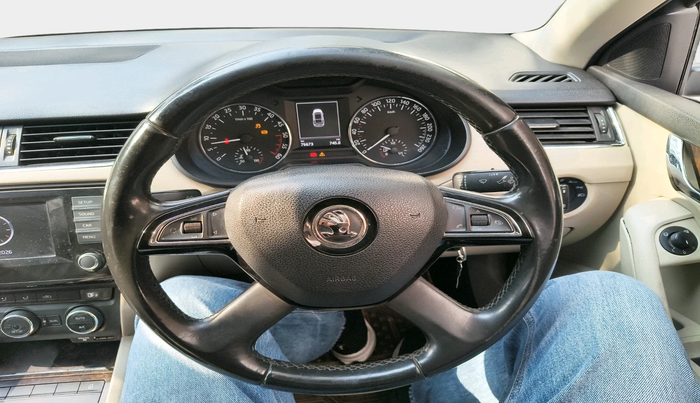 2013 Skoda Octavia AMBITION 2.0 TDI, Diesel, Manual, 76,673 km, interior