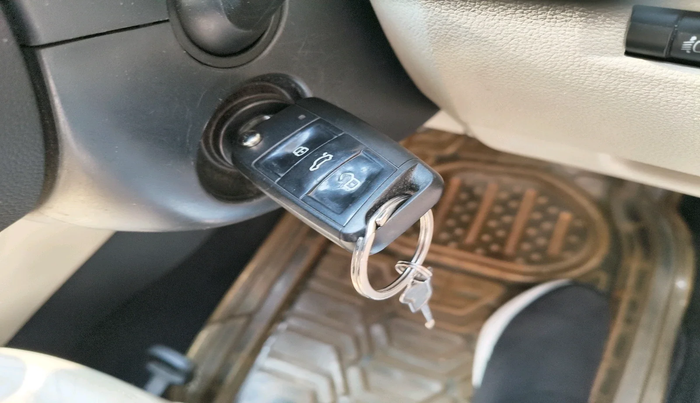 2013 Skoda Octavia AMBITION 2.0 TDI, Diesel, Manual, 76,673 km, interior