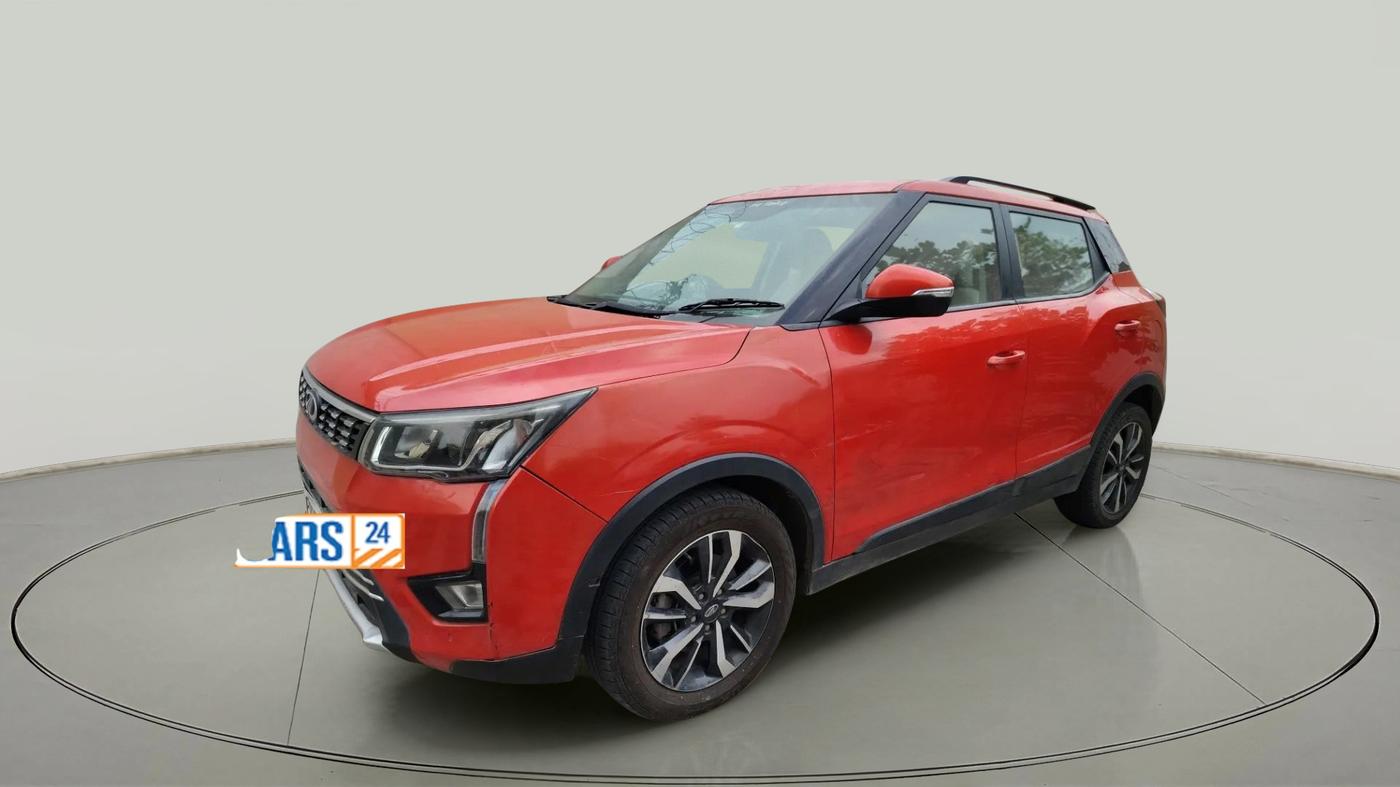 2019 Mahindra XUV300 W8 (O) 1.5 DIESEL, Diesel, Manual, 55,956 km, exterior