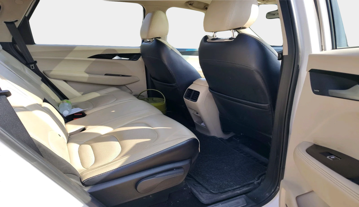 2021 MG HECTOR SHARP 2.0 DIESEL DUAL TONE, Diesel, Manual, 1,41,907 km, interior