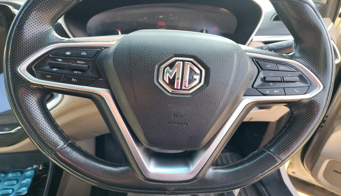 2021 MG HECTOR SHARP 2.0 DIESEL DUAL TONE, Diesel, Manual, 1,41,907 km, interior