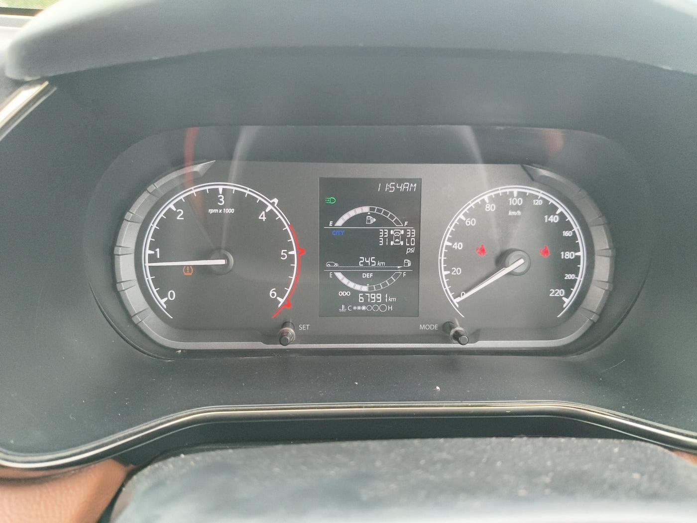 2022 Tata Safari XT PLUS DARK EDITION, Diesel, Manual, 69,890 km, interior
