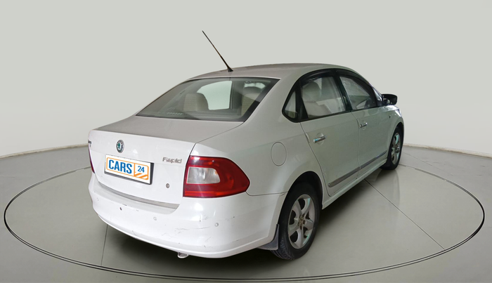 2013 Skoda Rapid ELEGANCE 1.6 TDI CR MT, Diesel, Manual, 1,26,969 km, exterior