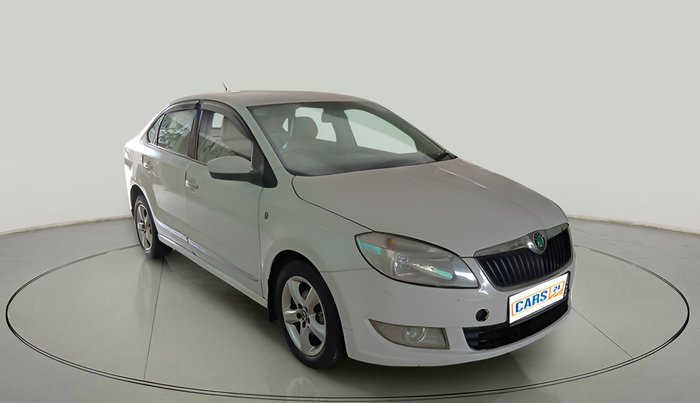 2013 Skoda Rapid ELEGANCE 1.6 TDI CR MT, Diesel, Manual, 1,26,969 km, exterior