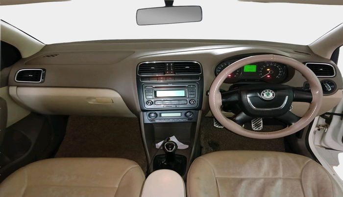 2013 Skoda Rapid ELEGANCE 1.6 TDI CR MT, Diesel, Manual, 1,26,969 km, interior