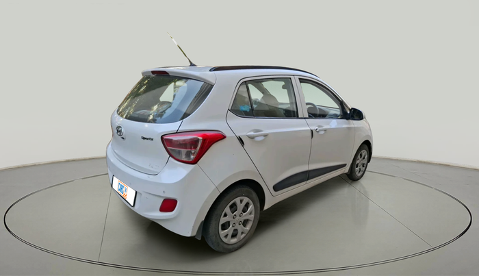 2016 Hyundai Grand i10 SPORTZ 1.1 CRDI, Diesel, Manual, 1,00,851 km, exterior