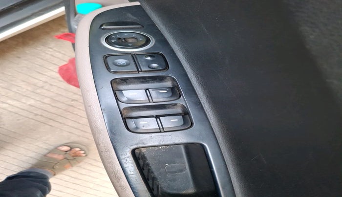 2016 Hyundai Grand i10 SPORTZ 1.1 CRDI, Diesel, Manual, 1,00,851 km, interior