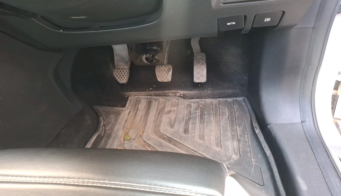 2022 MG ASTOR SUPER 1.5 MT, Petrol, Manual, 32,845 km, interior