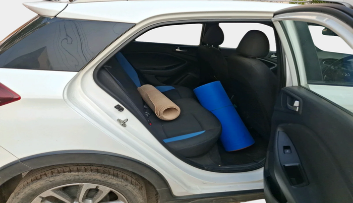 2019 Hyundai i20 Active 1.2 S, Petrol, Manual, 36,084 km, interior