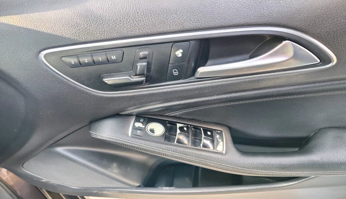 2014 Mercedes Benz GLA Class 200 CDI STYLE, Diesel, Automatic, 1,30,501 km, interior