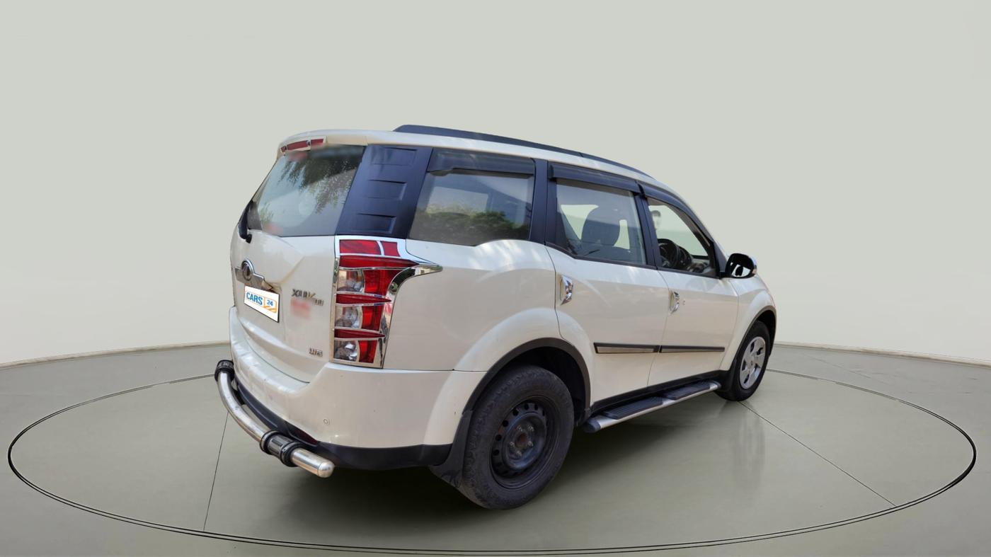 2015 Mahindra XUV500 W6, Diesel, Manual, 1,22,813 km, exterior