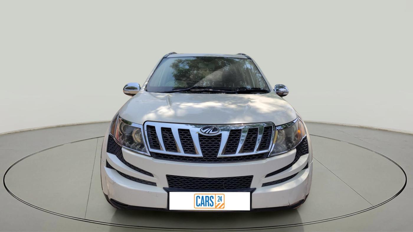 2015 Mahindra XUV500 W6, Diesel, Manual, 1,22,813 km, exterior