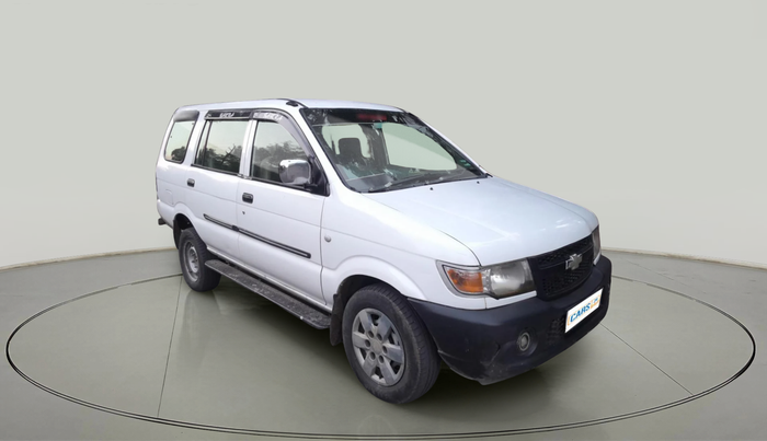 2015 Chevrolet Tavera NEO 3 MAX 10 STR BS IV, Diesel, Manual, 2,51,284 km, exterior