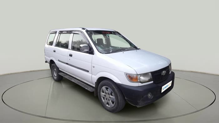 2015 Chevrolet Tavera NEO 3 MAX 10 STR BS IV, Diesel, Manual, 2,51,284 km, exterior