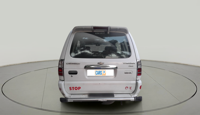 2015 Chevrolet Tavera NEO 3 MAX 10 STR BS IV, Diesel, Manual, 2,51,284 km, exterior