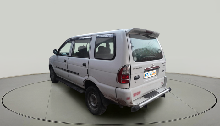 2015 Chevrolet Tavera NEO 3 MAX 10 STR BS IV, Diesel, Manual, 2,51,284 km, exterior