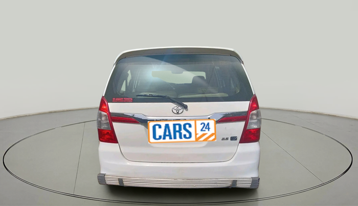 2015 Toyota Innova 2.5 VX 8 STR, Diesel, Manual, 1,13,832 km, exterior
