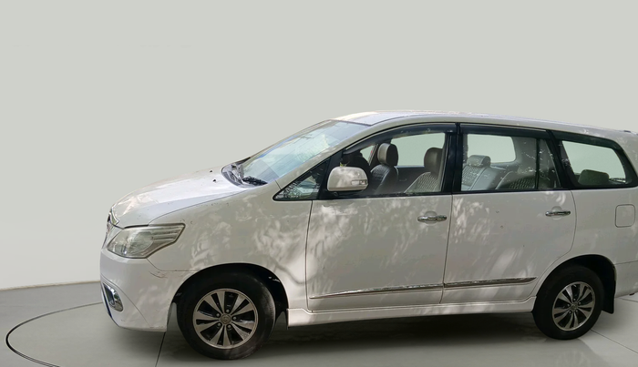 2015 Toyota Innova 2.5 VX 8 STR, Diesel, Manual, 1,13,832 km, exterior