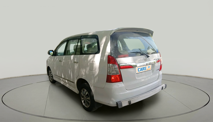 2015 Toyota Innova 2.5 VX 8 STR, Diesel, Manual, 1,13,832 km, exterior
