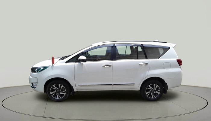 2024 Toyota Innova Crysta 2.4 GX 8STR, Diesel, Manual, 14,366 km, exterior