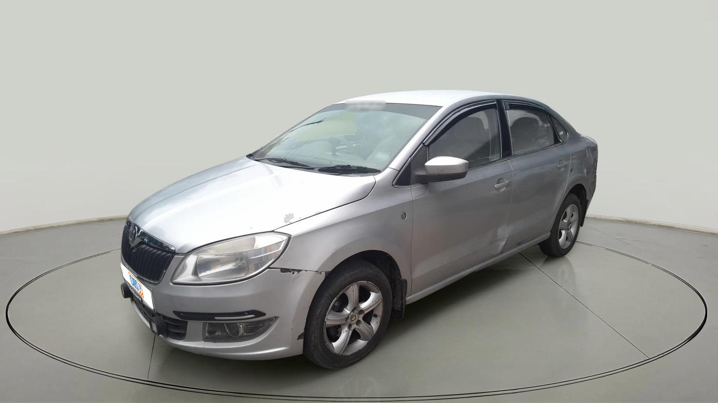 2013 Skoda Rapid ELEGANCE 1.6 TDI CR MT, Diesel, Manual, 1,04,925 km, exterior