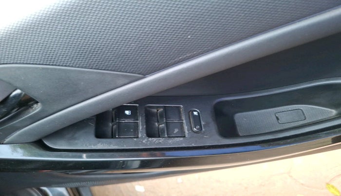 2022 Tata NEXON XZ PLUS DIESEL DARK EDITION, Diesel, Manual, 66,878 km, interior