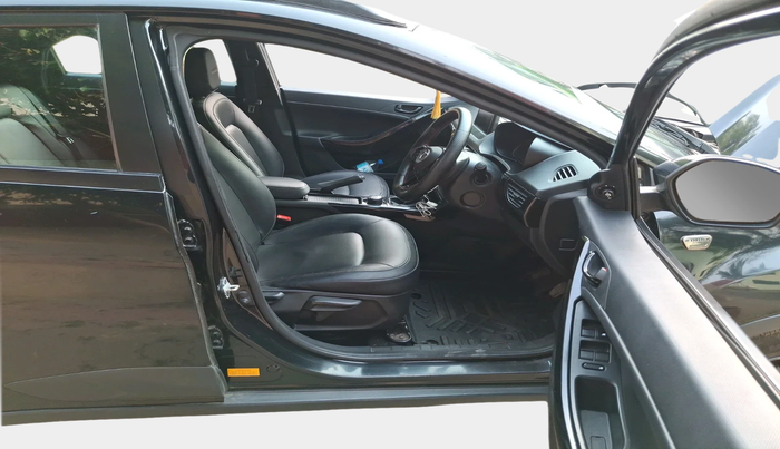 2022 Tata NEXON XZ PLUS DIESEL DARK EDITION, Diesel, Manual, 66,878 km, interior