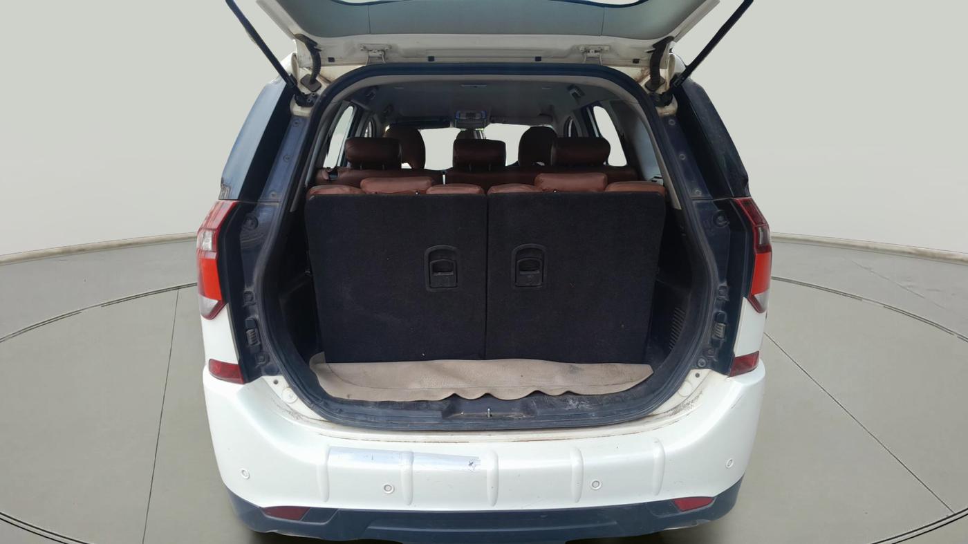 2020 Mahindra XUV500 W7, Diesel, Manual, 69,106 km, exterior