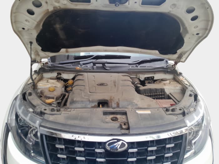 2020 Mahindra XUV500 W7, Diesel, Manual, 69,106 km, exterior