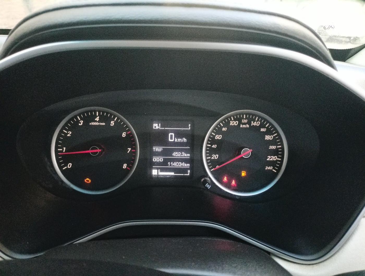 2021 MG HECTOR PLUS SUPER 2.0 DIESEL TURBO MT 7-STR, Diesel, Manual, 1,14,034 km, interior