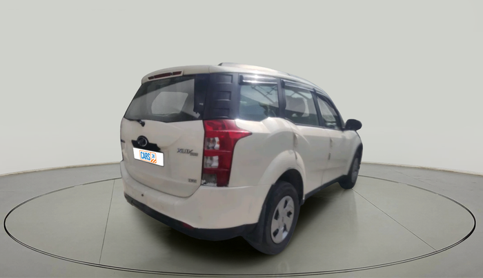 2015 Mahindra XUV500 W6, Diesel, Manual, 1,06,564 km, exterior