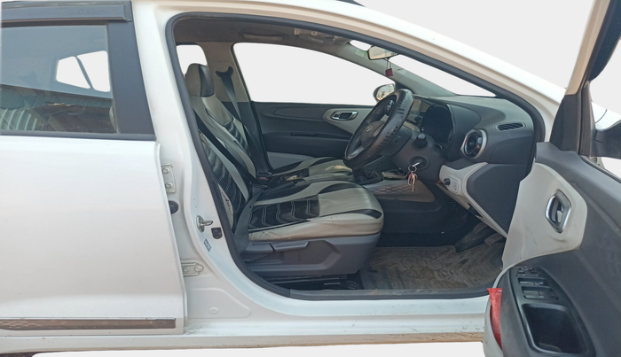 2021 Hyundai GRAND I10 NIOS SPORTZ 1.2 KAPPA VTVT, Petrol, Manual, 39,239 km, interior