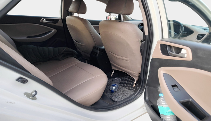 2019 Hyundai Elite i20 SPORTZ PLUS 1.4 CRDI, Diesel, Manual, 1,54,489 km, interior