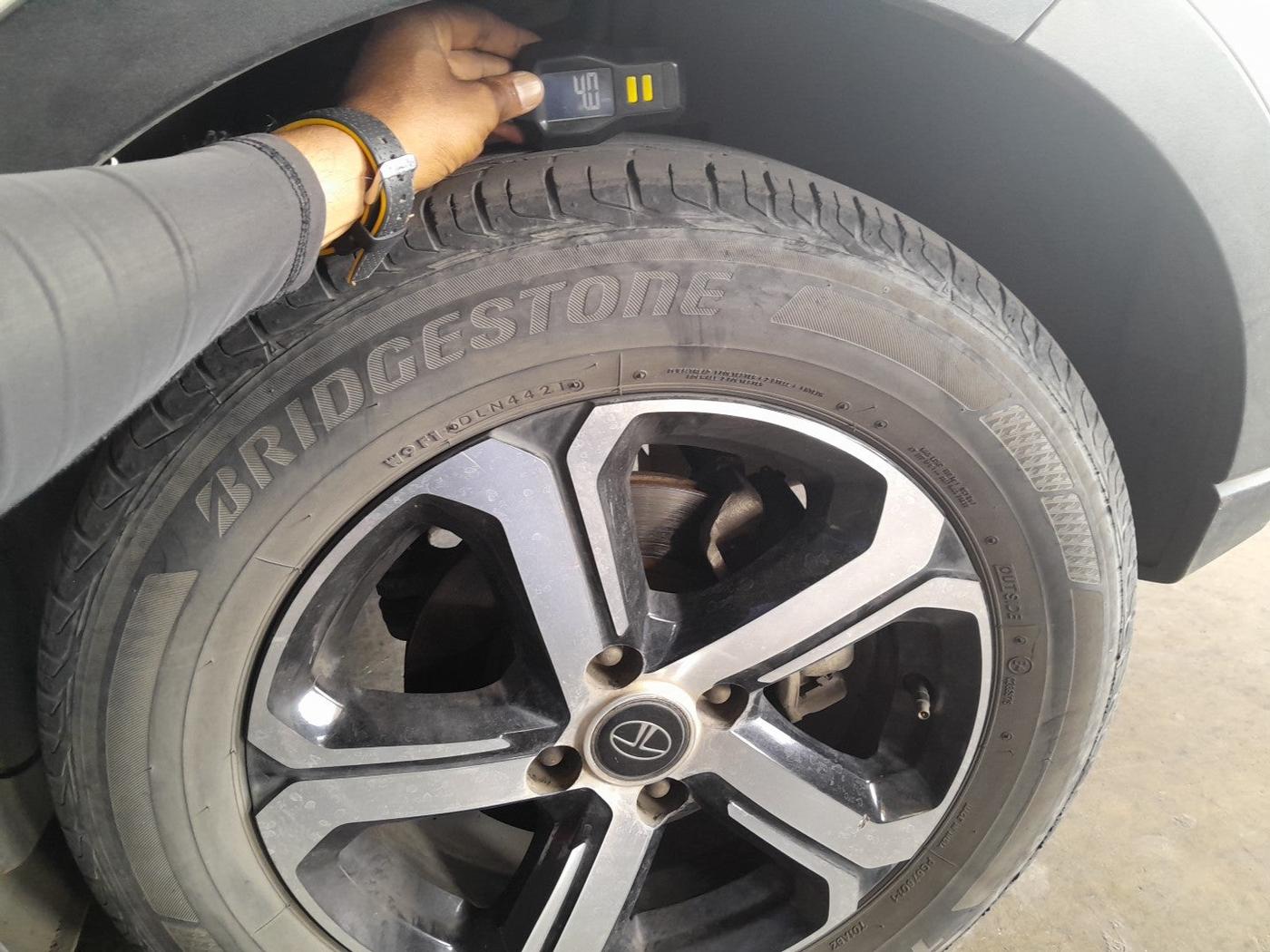 2021 Tata NEXON XZA PLUS SUNROOF PETROL, Petrol, Automatic, 42,974 km, tyre