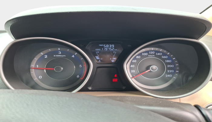 2014 Hyundai New Elantra 1.6 S MT DIESEL, Diesel, Manual, 1,19,752 km, interior