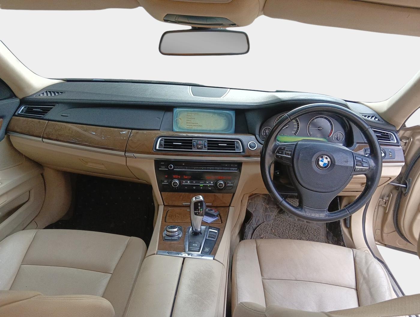 2011 BMW 7 Series 730Ld, Diesel, Automatic, 1,21,536 km, interior