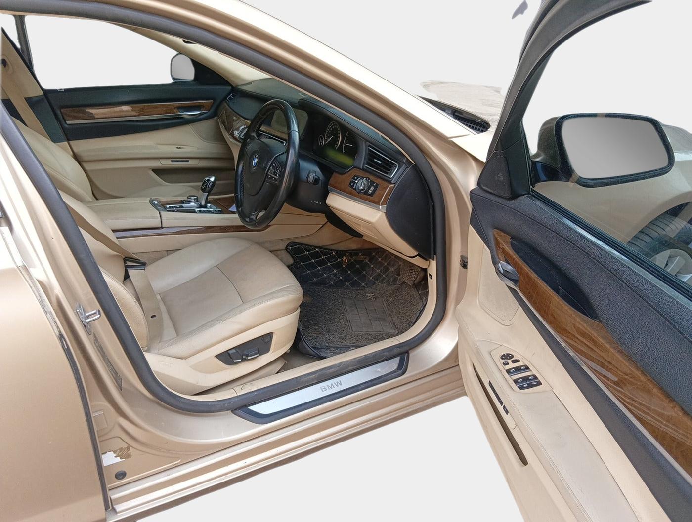 2011 BMW 7 Series 730Ld, Diesel, Automatic, 1,21,536 km, interior