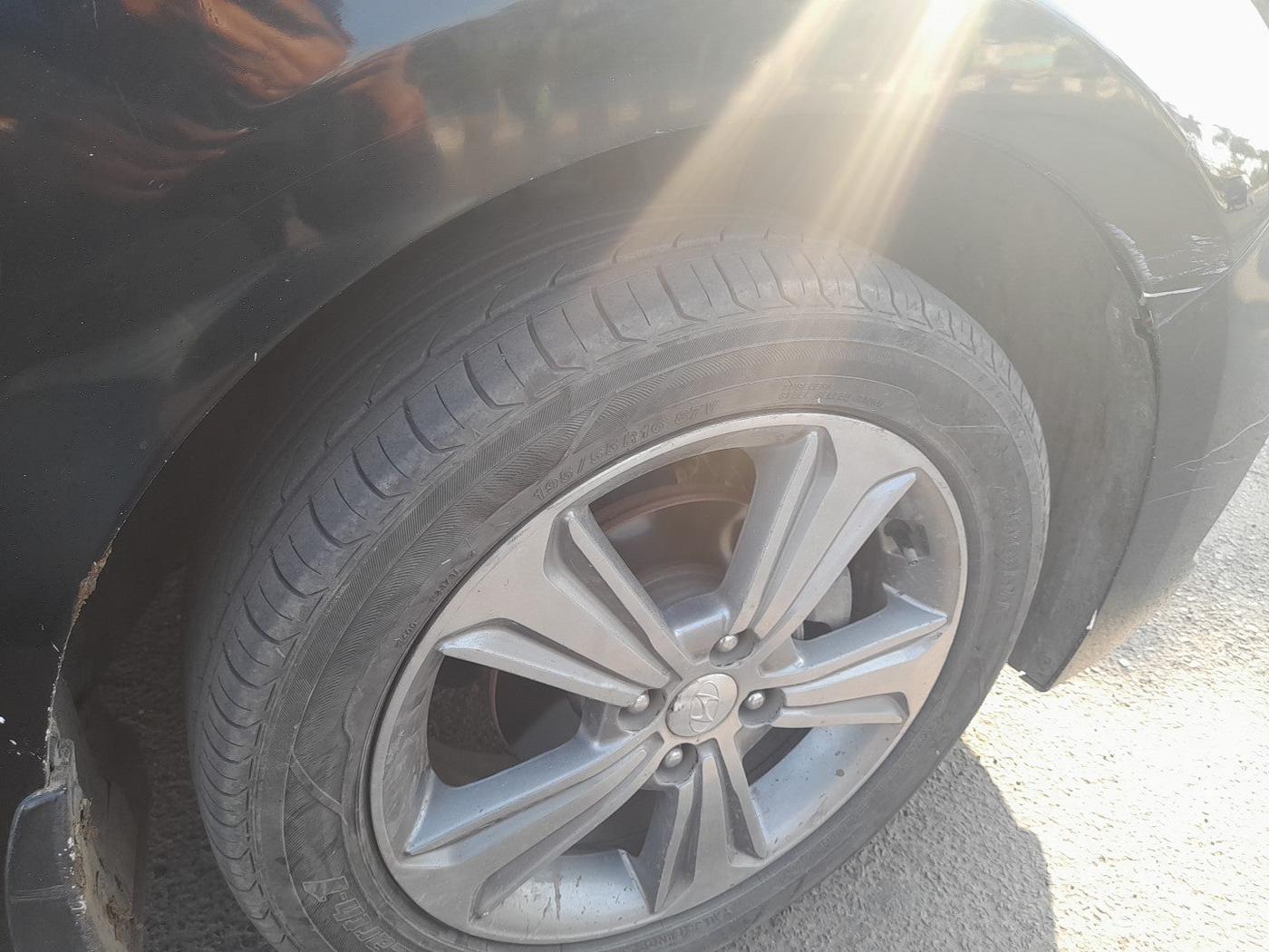2018 Hyundai Verna 1.6 SX (O) CRDI MT, Diesel, Manual, 82,613 km, tyre