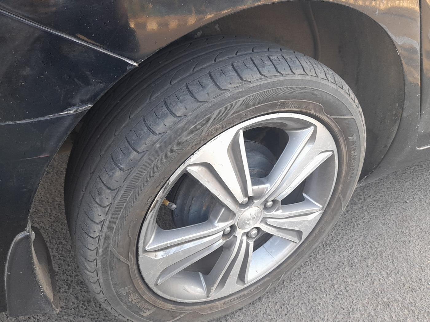 2018 Hyundai Verna 1.6 SX (O) CRDI MT, Diesel, Manual, 82,613 km, tyre