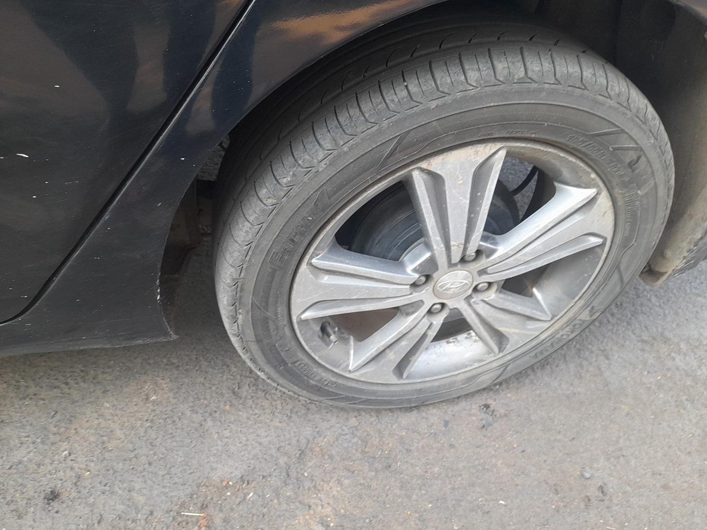 2018 Hyundai Verna 1.6 SX (O) CRDI MT, Diesel, Manual, 82,613 km, tyre