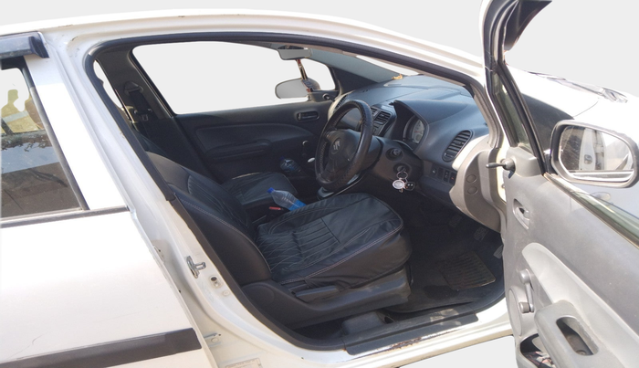 2016 Maruti Ritz LXI, Petrol, Manual, 1,42,098 km, interior