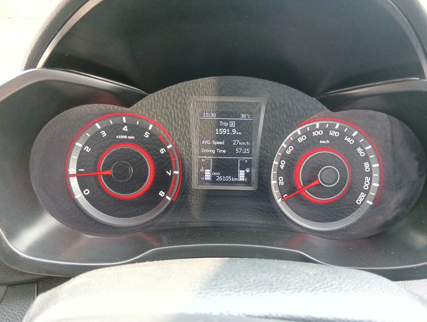 2022 Mahindra XUV300 W8 (O) 1.2 PETROL, Petrol, Manual, 26,105 km, interior