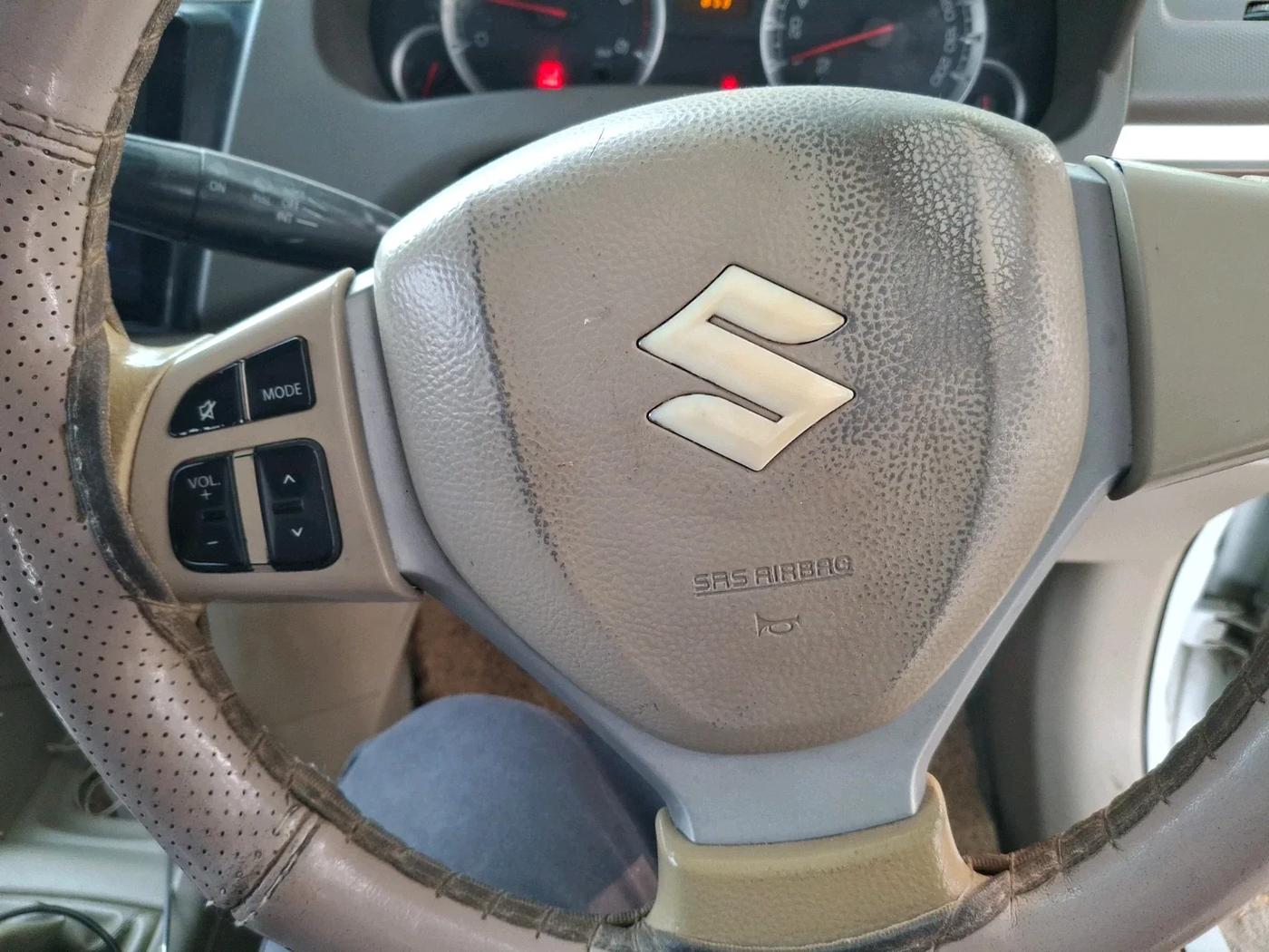 2012 Maruti Ertiga ZDI, Diesel, Manual, 1,68,186 km, interior