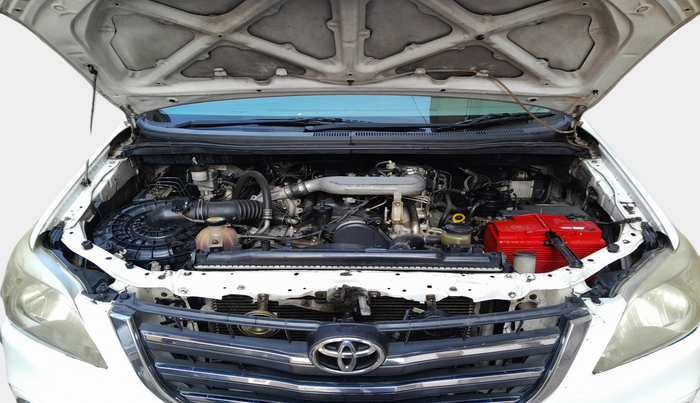 2012 Toyota Innova GX 2.5 7 STR, Diesel, Manual, 1,69,161 km, exterior