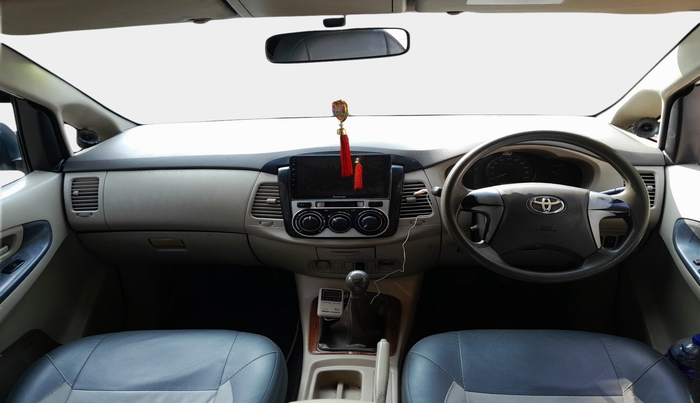2012 Toyota Innova GX 2.5 7 STR, Diesel, Manual, 1,69,161 km, interior