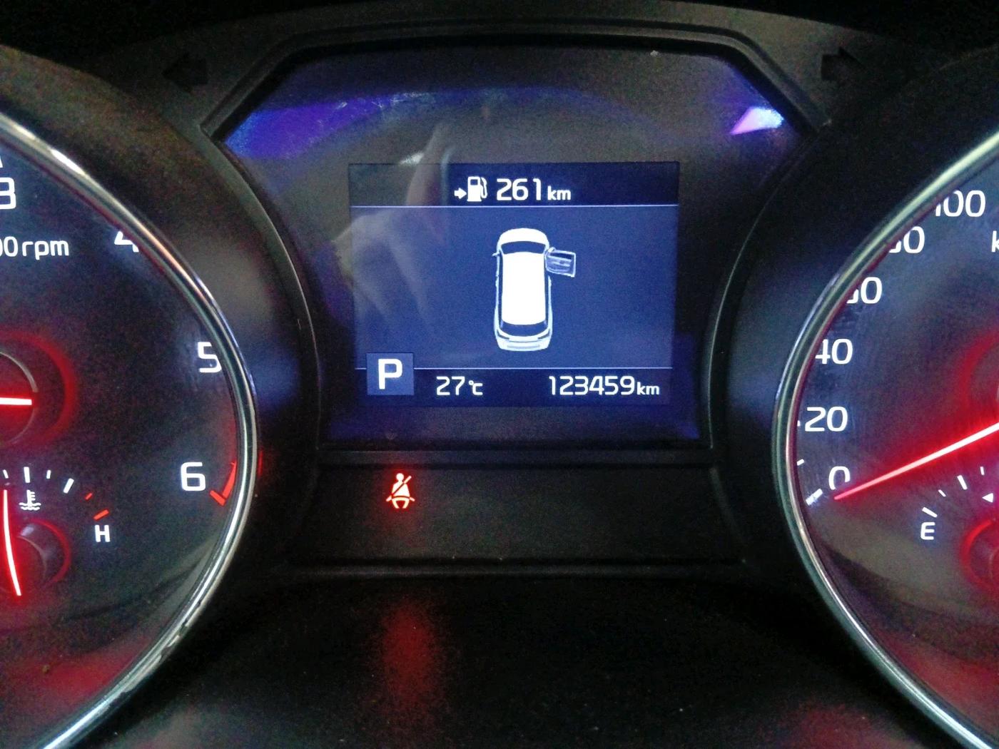 2020 KIA CARNIVAL PRESTIGE 2.2 7 STR, Diesel, Automatic, 1,23,459 km, interior