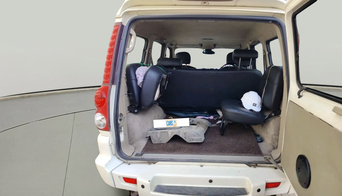 2011 Mahindra Scorpio VLX 2WD AIRBAG, Diesel, Manual, 91,581 km, exterior