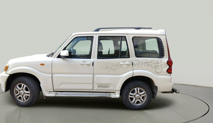 2011 Mahindra Scorpio VLX 2WD AIRBAG, Diesel, Manual, 91,581 km, exterior