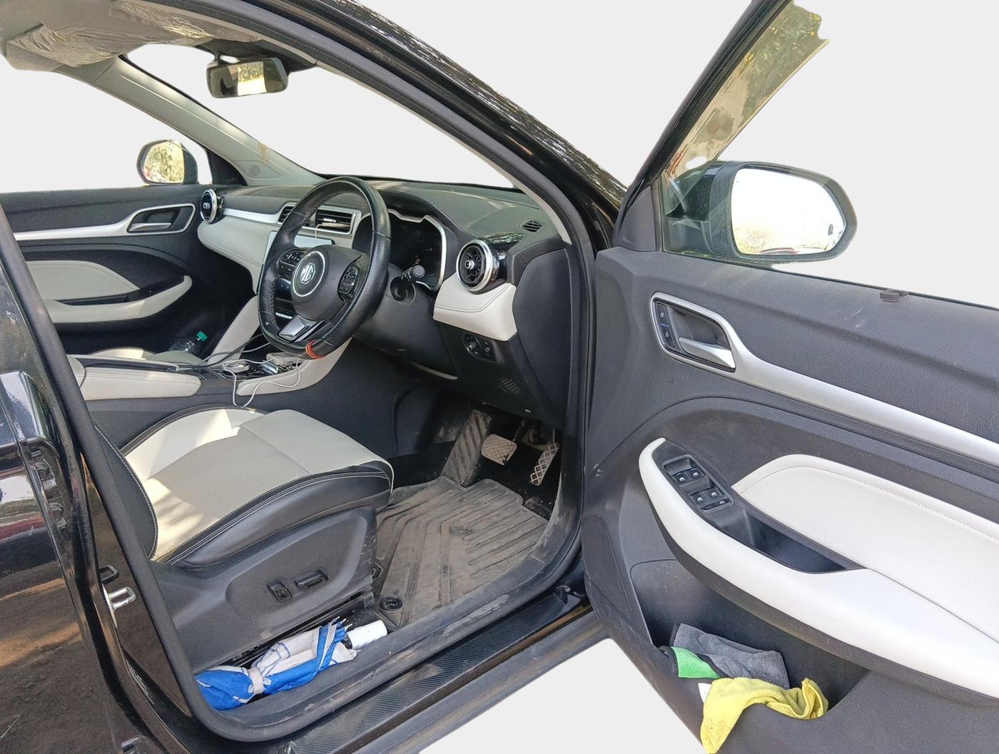2023 MG ZS EV EXCLUSIVE PRO IVORY, Electric, Automatic, 57,359 km, interior